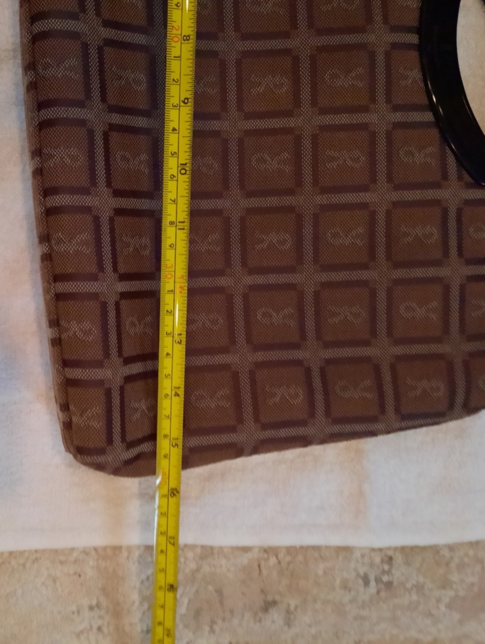 Handbag - Picture 2 of 4